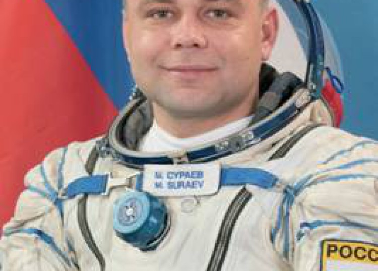 Космонавт Сураев: со мной летит львенок-бадминтонист!