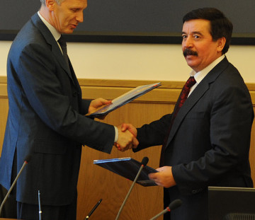 Минобрнауки и НФБР подписали соглашение