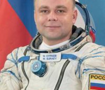 Приветствие космонавта Сураева бадминтонистам-олимпийцам