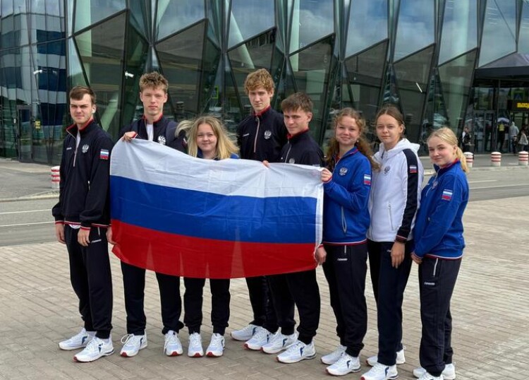 Российские бадминтонисты отправились на III игры стран СНГ