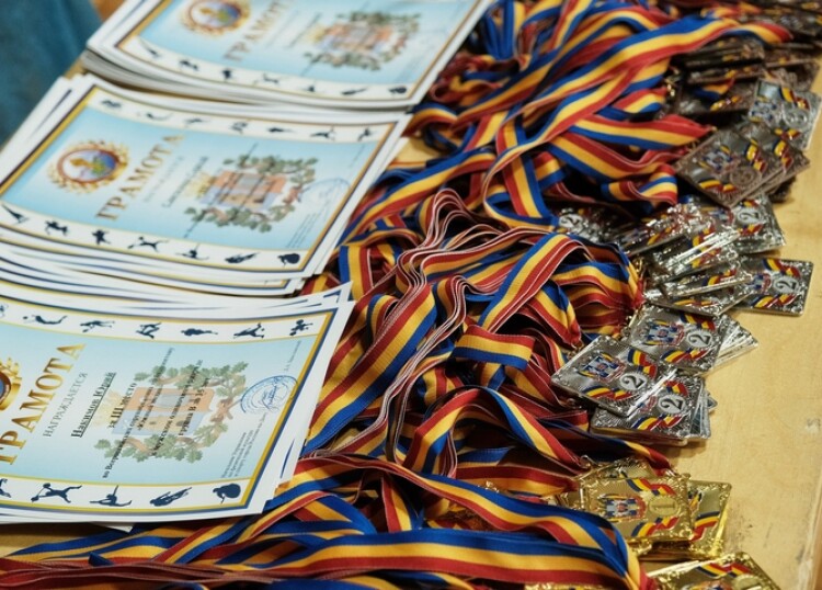 «Южный волан»: итоги турниров