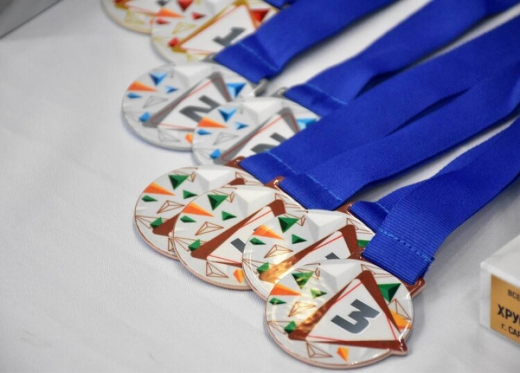 В Саратове завершился XXX турнир «Хрустальный волан»